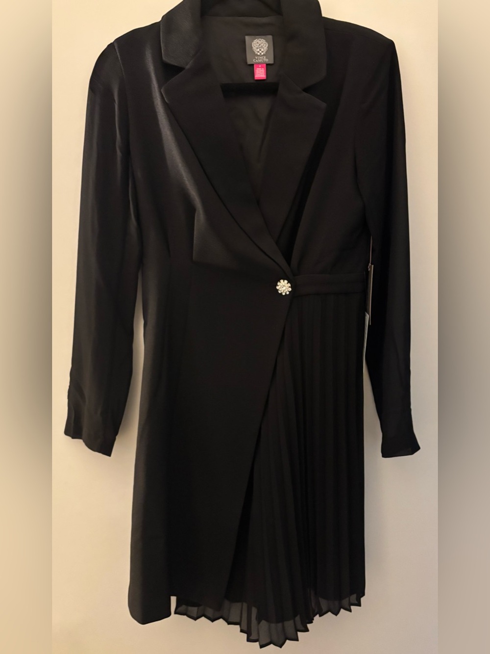 Vince Camuto Black Pleated Wrap-Style Dress with Decorative Brooch